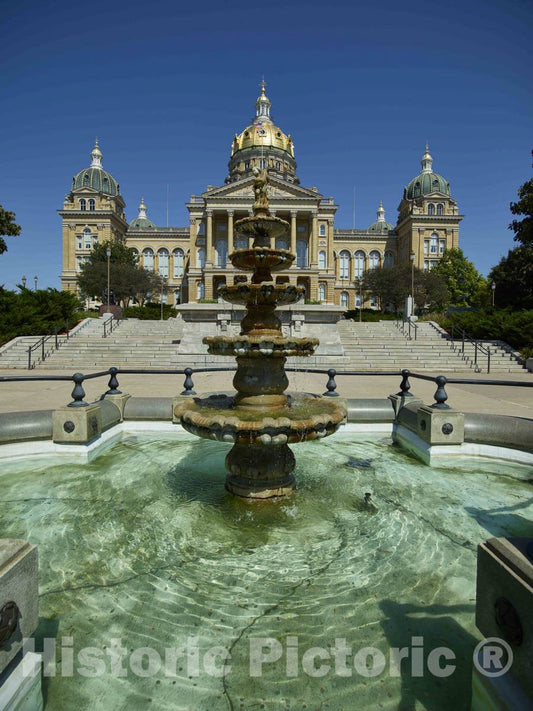 Photo - Fountain at The Entrance to The Iowa State Capitol in Des Moines- Fine Art Photo Reporduction