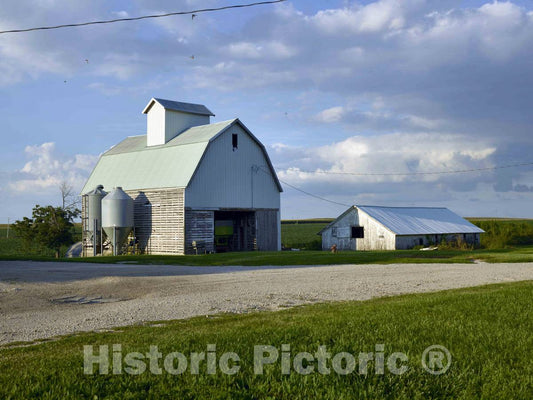 Photo- Tidy Benton County, Iowa, farm 2 Fine Art Photo Reproduction