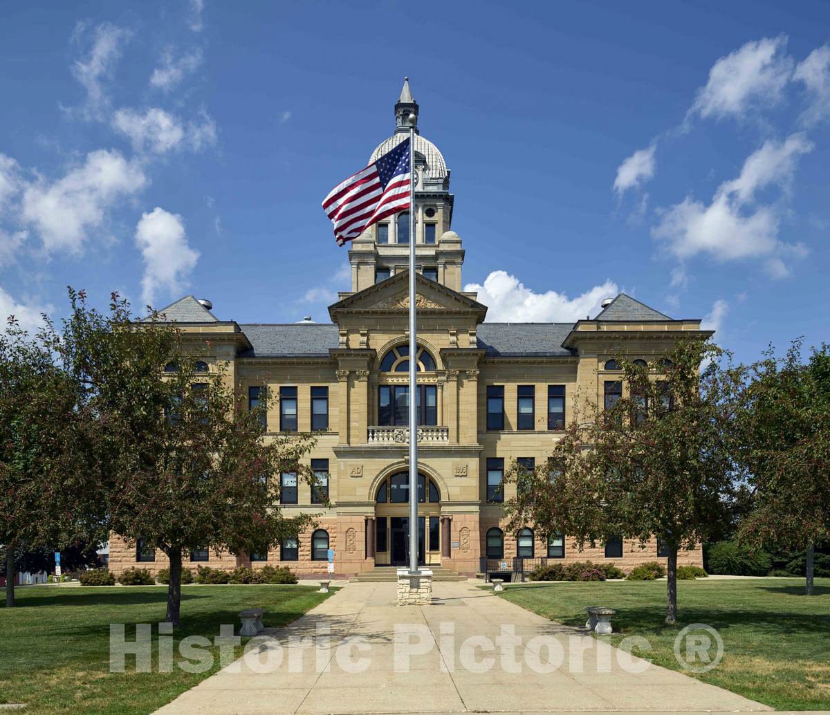 Photo - The Benton County Courthouse in Vinton, Iowa- Fine Art Photo Reporduction