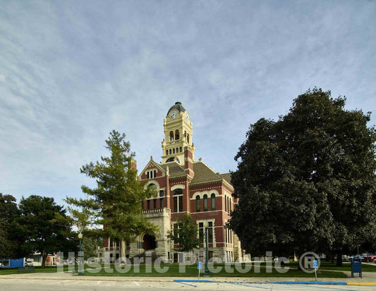 Photo - The Franklin County Courthouse in Hampton, Iowa, which was completed in 1891- Fine Art Photo Reporduction