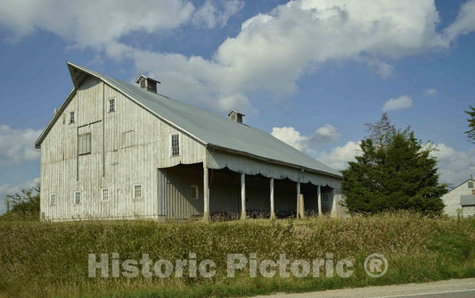 Photo - Barn with a Generous Overhang in South Amana, one of The Amana Colonies, Seven Villages in Iowa County, Iowa- Fine Art Photo Reporduction