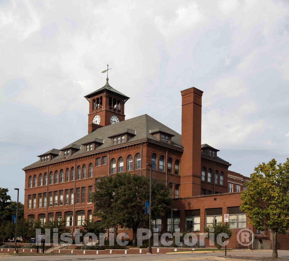 Photo - Bowman Hall, an adminitrative Building at The University of Wisconsin-Stout in Menomonie, Wisconsin- Fine Art Photo Reporduction