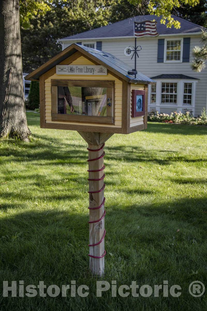 Photo - A Birdhouse Library in Madison, Wisconsin's Capital City- Fine Art Photo Reporduction