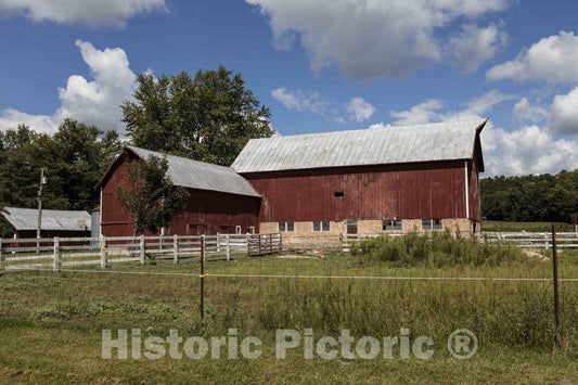 Photo - Like Many Houses, This barn Near Mazomanie in Dane County, Wisconsin, has an Addition- Fine Art Photo Reporduction