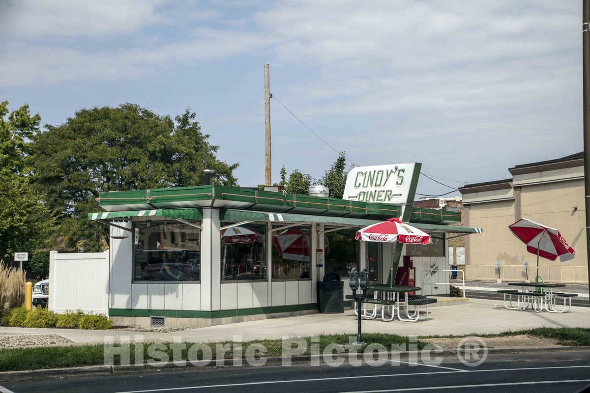 Photo - Cindy's, a Classic Diner in Fort Wayne, Indiana- Fine Art Photo Reporduction
