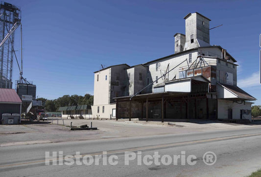 Photo - The Nappanee Farm Service Grain Elevator in Nappanee, Indiana- Fine Art Photo Reporduction