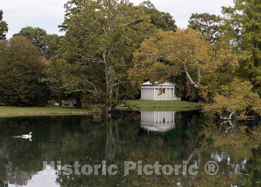 Photo- View Across one of Many Lakes and lagoons at The 733-acre Spring Grove Cemetery and Arboretum in Cincinnati, Ohio, The Second-Largest Cemetery in The United States 1