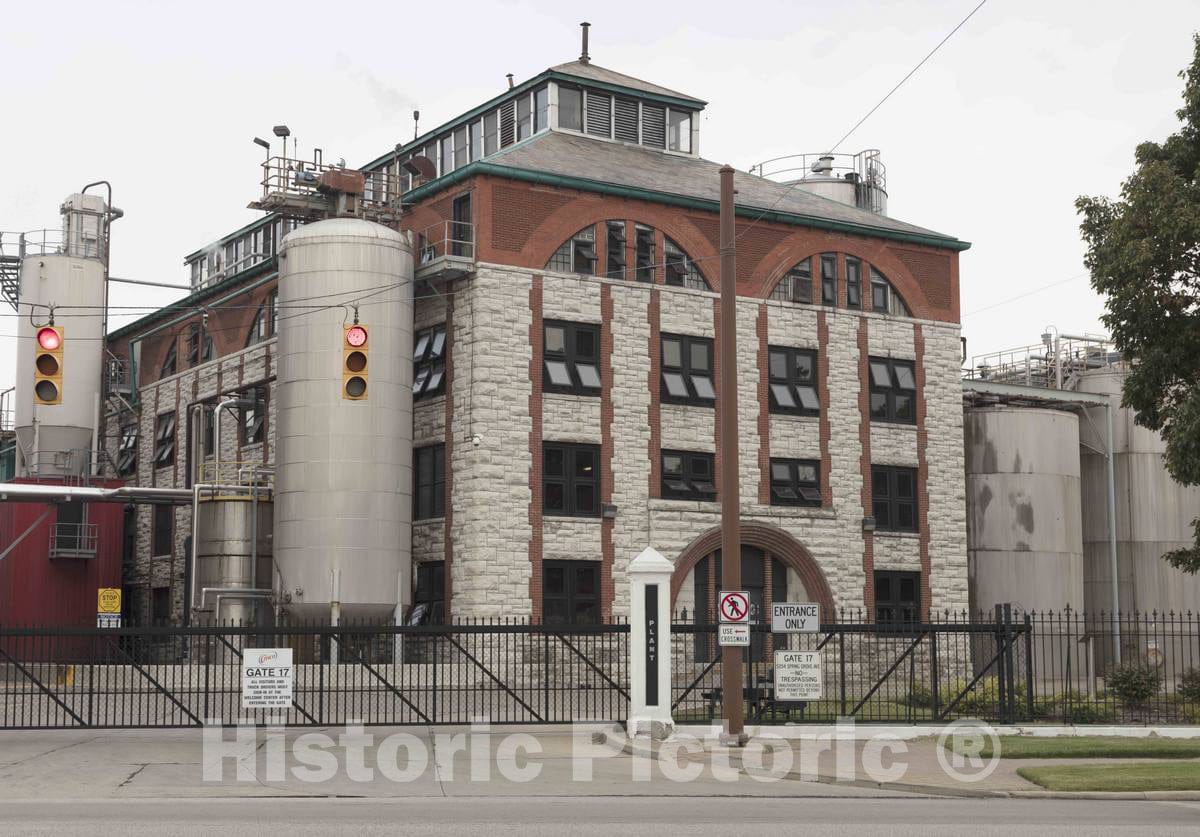 Photo- A portion of a factory complex that makes Crisco shortening in old, heavily industrial St. Bernard Village, a close-in suburb of Cincinnati, Ohio 2 Fine Art Photo Reproduction