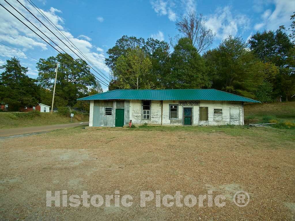 Photo - There's no Longer Pool to be Played at This Old poolroom in Oakland, Mississippi- Fine Art Photo Reporduction