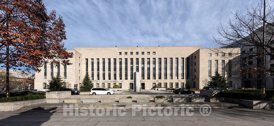 Photo- Exterior view of the historic E. Barrett Prettyman Federal Courthouse which houses the U.S. District Court and U.S 1 Fine Art Photo Reproduction