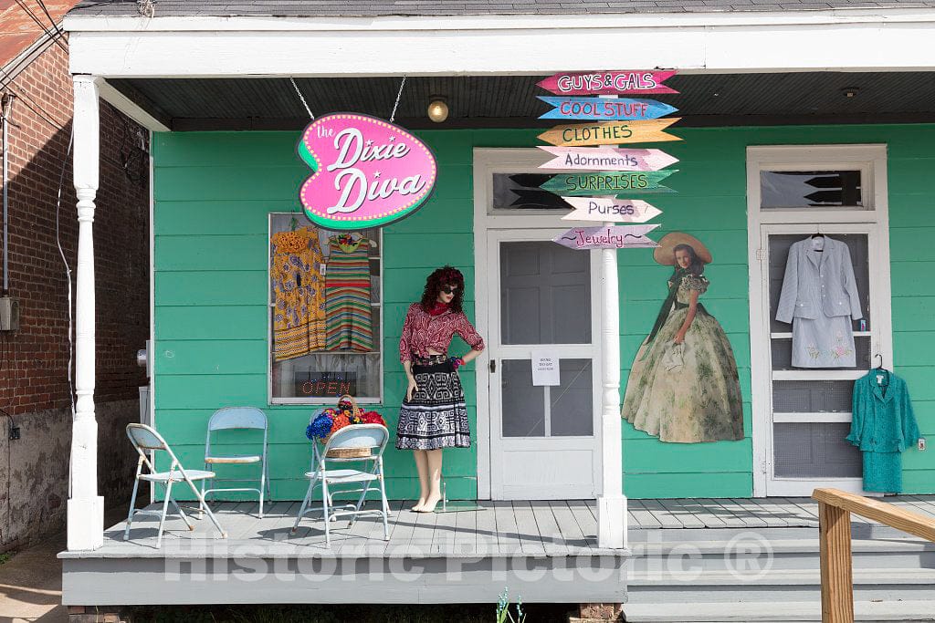 Photo - The Dixie Diva store in the Natchez neighborhood of Mississippi- Fine Art Photo Reporduction