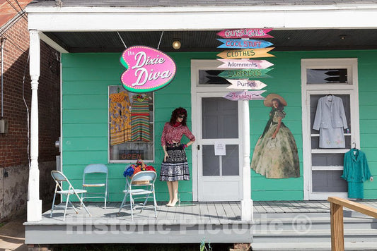 Photo - The Dixie Diva store in the Natchez neighborhood of Mississippi- Fine Art Photo Reporduction