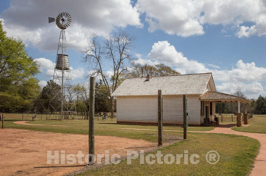 Photo- The Boyhood Home of America's 39th President, Jimmy Carter, on a Farm in The Little Community of Archery, Georgia, Now Part of The only Slightly Larger Town of Plains 2