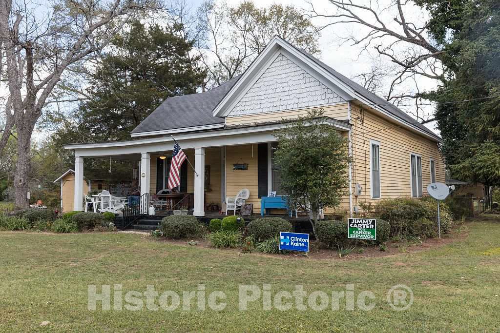 Photo - Childhood Home of Former U.S. First Lady Rosalynn Carter in Plains, Georgia- Fine Art Photo Reporduction