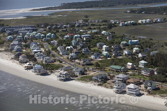 Photo - Aerial view of fine homes along Harbor Island in Beaufort County, South Carolina- Fine Art Photo Reporduction