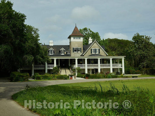 Photo - The reconstructed and restored manse at the Magnolia House and Gardens plantation site in North Charleston, South Carolina- Fine Art Photo Reporduction