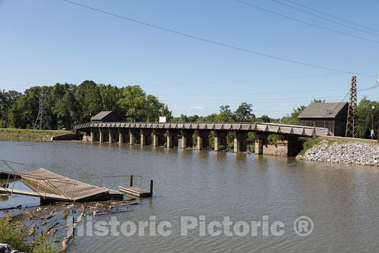 Photo - Spillway gate on The Historic Columbia Canal at Riverfront Park in Downtown Columbia- Fine Art Photo Reporduction