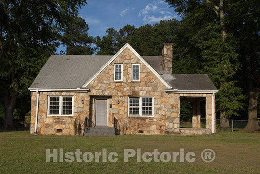 Photo - Old stone house in Travelers Rest, South Carolina, an anachronism in a town in the foothills of the Blue Ridge Mountain- Fine Art Photo Reporduction