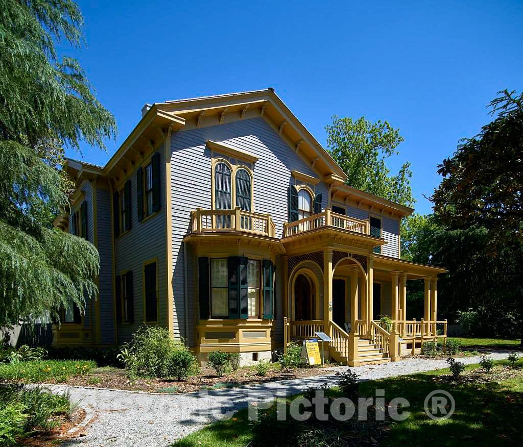 Photo- The Woodrow Wilson Family Home, one of The Boyhood Homes of Woodrow Wilson, The 28th U.S. President, in Columbia, The Capital City of South Carolina 3 Fine Art Photo