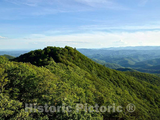 Photo - View of The Blue Ridge Mountains Near Blowing Rock, a Rocky outcropping Above a Gorge, Near The North Carolina City of The Same Name- Fine Art Photo Reporduction