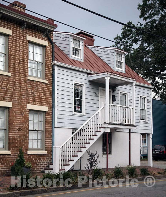 Photo- 38 Price Street in Savannah, Georgia, Once Photoed in 1939 by Photoer Frances Benjamin Johnston as Part of a Carnegie Grant Study of The South 1