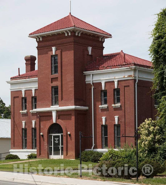 Photo - A Sheriff's Department Building in Wentworth, The seat of Rockingham County, North Carolina- Fine Art Photo Reporduction