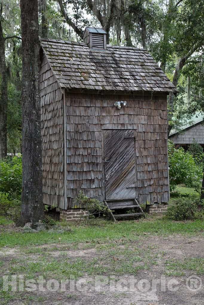 Photo - Outbuilding at Hopsewee Plantation, Near The Settlement of North Santee, Along The Santee River in Georgetown County, South Carolina- Fine Art Photo Reporduction