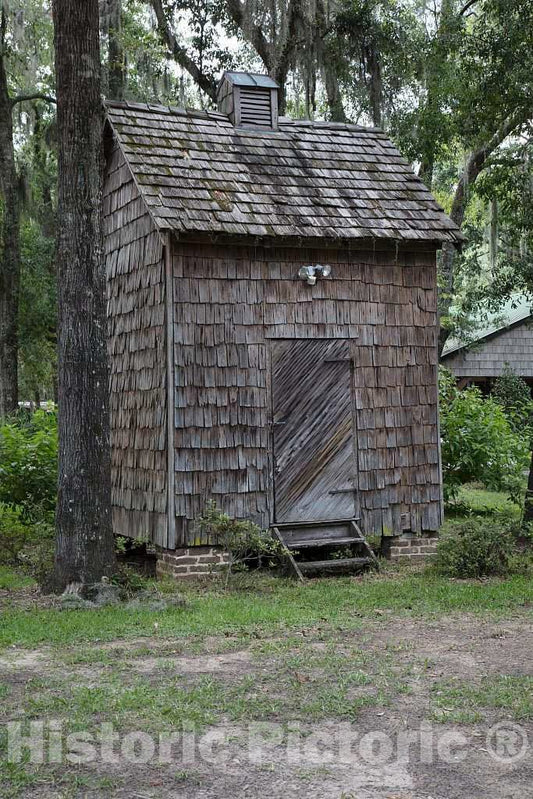 Photo - Outbuilding at Hopsewee Plantation, Near The Settlement of North Santee, Along The Santee River in Georgetown County, South Carolina- Fine Art Photo Reporduction