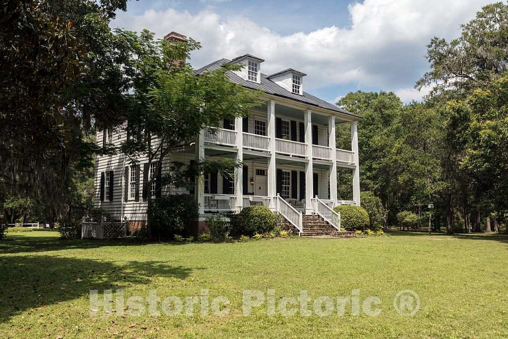 Photo- The Great House at Hopsewee Plantation, Near The Settlement of North Santee, Along The Santee River in Georgetown County, South Carolina 2 Fine Art Photo Reproduction