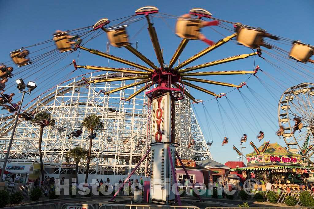 Photo - Whirling Ride at The Family Kingdom Amusement Park in Myrtle Beach, South Carolina- Fine Art Photo Reporduction