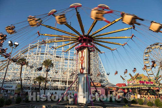 Photo - Whirling Ride at The Family Kingdom Amusement Park in Myrtle Beach, South Carolina- Fine Art Photo Reporduction