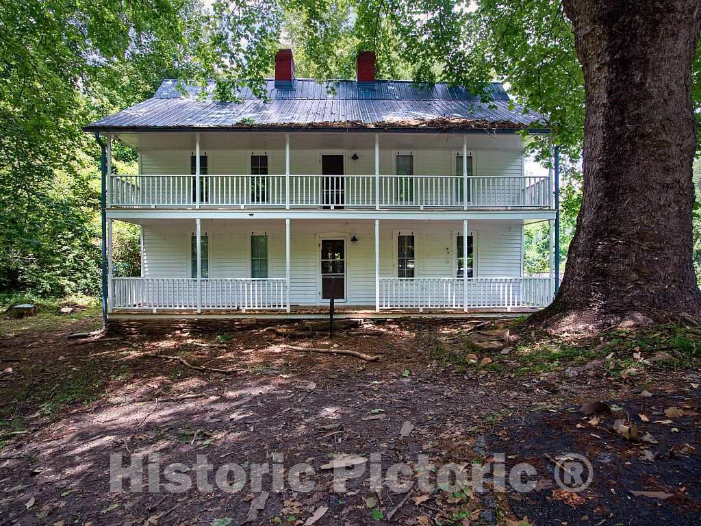 Photo- in The Mountains of Northern Georgia in a Settlement Called Chestnut Gap, This is The Home Built for Col 2 Fine Art Photo Reproduction