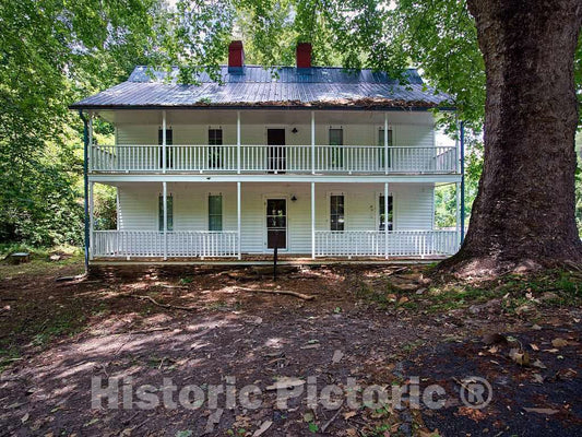 Photo- in The Mountains of Northern Georgia in a Settlement Called Chestnut Gap, This is The Home Built for Col 2 Fine Art Photo Reproduction
