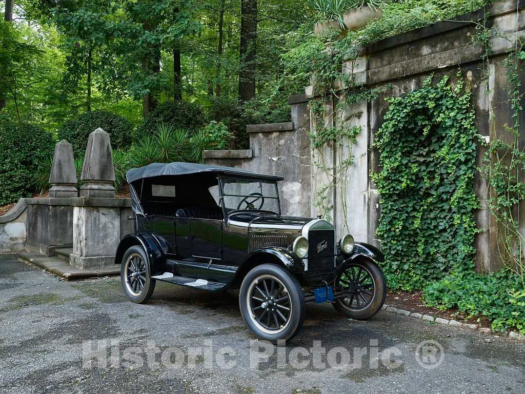 Photo- Model T Ford at The Swan House, a Historic House Museum in Atlanta, The Capital City of The Southern U.S. State of Georgia and The state's Largest City 1 Fine Art Photo