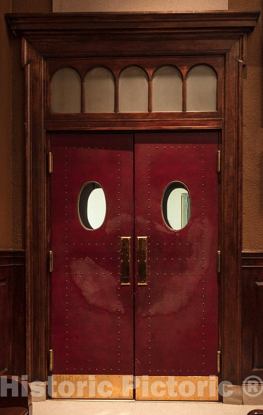 Photo - Doors in The United States at The Ed Jones Federal Building & U.S. Courthouse, Jackson, Tennessee- Fine Art Photo Reporduction