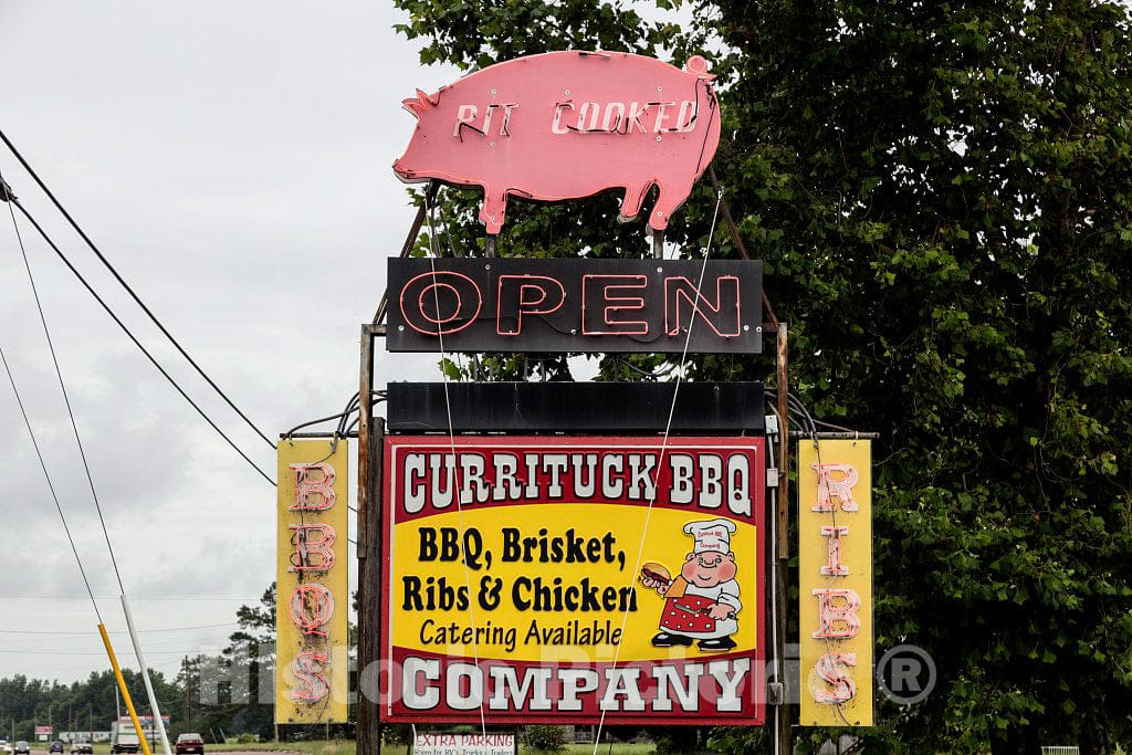 Photo - Sign for a North Carolina-Style Barbecue Restaurant in Conjock, North Carolina, Where presumably, Being in The Lowland East, it Features The Eastern Style
