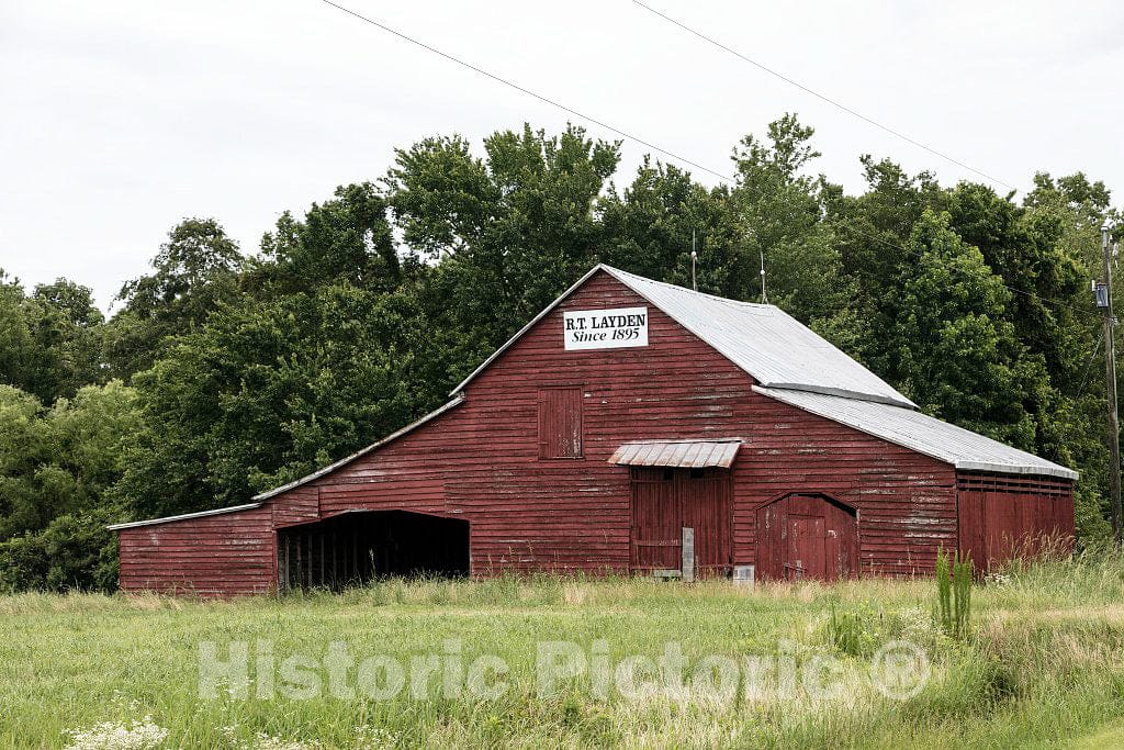 Photo - Vintage barn Near Hertford in Perquimans County, North Carolina- Fine Art Photo Reporduction
