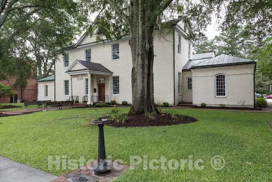 Photo - The Perquimans County Courthouse in Hertford, North Carolina was Built Between 1819 and 1825, and is a 2 1/2-story, Four Bay- Fine Art Photo Reporduction