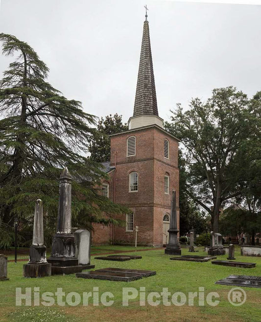 Photo- The Historic St. Paul's Episcopal Church in Edenton, North Carolina was Built Between 1736 and 1766, and is a Five-Bay, Brick Church Building with a Gable roof 2