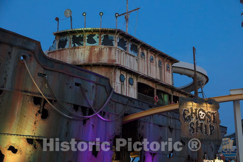 Photo- Morey's Piers, an Amusement Park on The Boardwalk in Wildwood, New Jersey 19 Fine Art Photo Reproduction