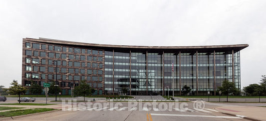 Photo - Exterior Front. Courthouse and Federal Building, Cedar Rapids, Iowa- Fine Art Photo Reporduction