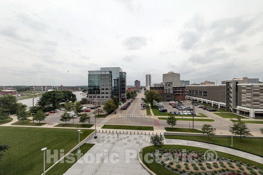 Photo - Street View. U.S. Courthouse and Federal Building, Cedar Rapids, Iowa- Fine Art Photo Reporduction