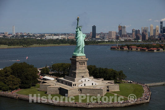 Photo- The Statue of Liberty on Liberty Island, New Jersey 4 Fine Art Photo Reproduction