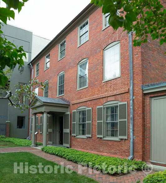Photo- A Portion of The Wadsworth-Longfellow House, Home to Four Generations of notables in Portland, Maine, which Became The city's First Museum 1 Fine Art Photo Reproduction