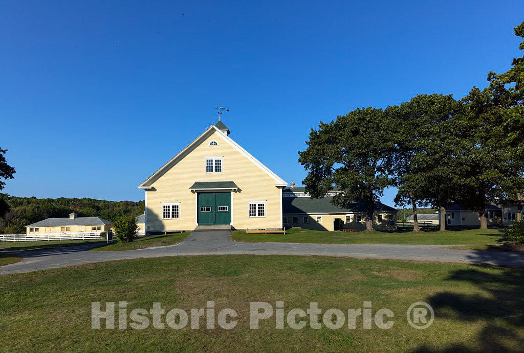 Photo - Dairy barn at The Wells National Estuarine Research Reserve in Wells, Maine- Fine Art Photo Reporduction