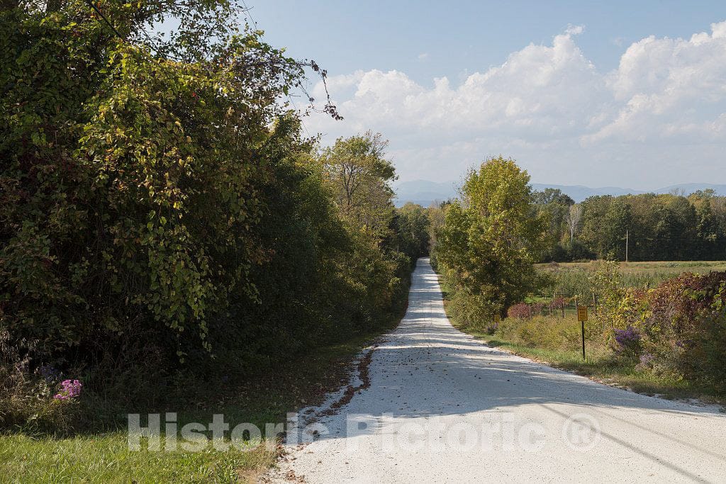 Photo - Gravel road near Shelburne, Vermont- Fine Art Photo Reporduction