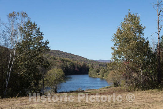 Photo - A bend in the Connecticut River near Tinkerville, New Hampshire. The long river separates New Hampshire and Vermont here- Fine Art Photo Reporduction