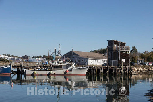 Photo- Fishing Boats in a Small Peirce Island Harbor in Portsmouth, New Hampshire 5 Fine Art Photo Reproduction