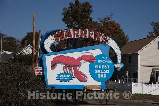 Photo- Sign for Warren's lobster restaurant on Badger's Island, a small island in Maine waters on the Piscataqua River, separating Portsmouth, New Hampshire, from Kittery, Maine