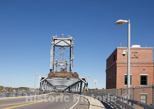 Photo- The New Hampshire Side of The World War I Memorial Bridge in Portsmouth, which Carries U.S. Highway 1 Across The Piscataqua River to Badger's Island in Kittery 1